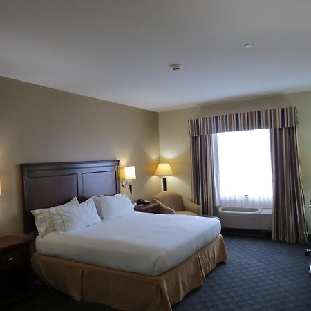 Holiday Inn Express Hotel & Suites Pampa By Ihg Dış mekan fotoğraf