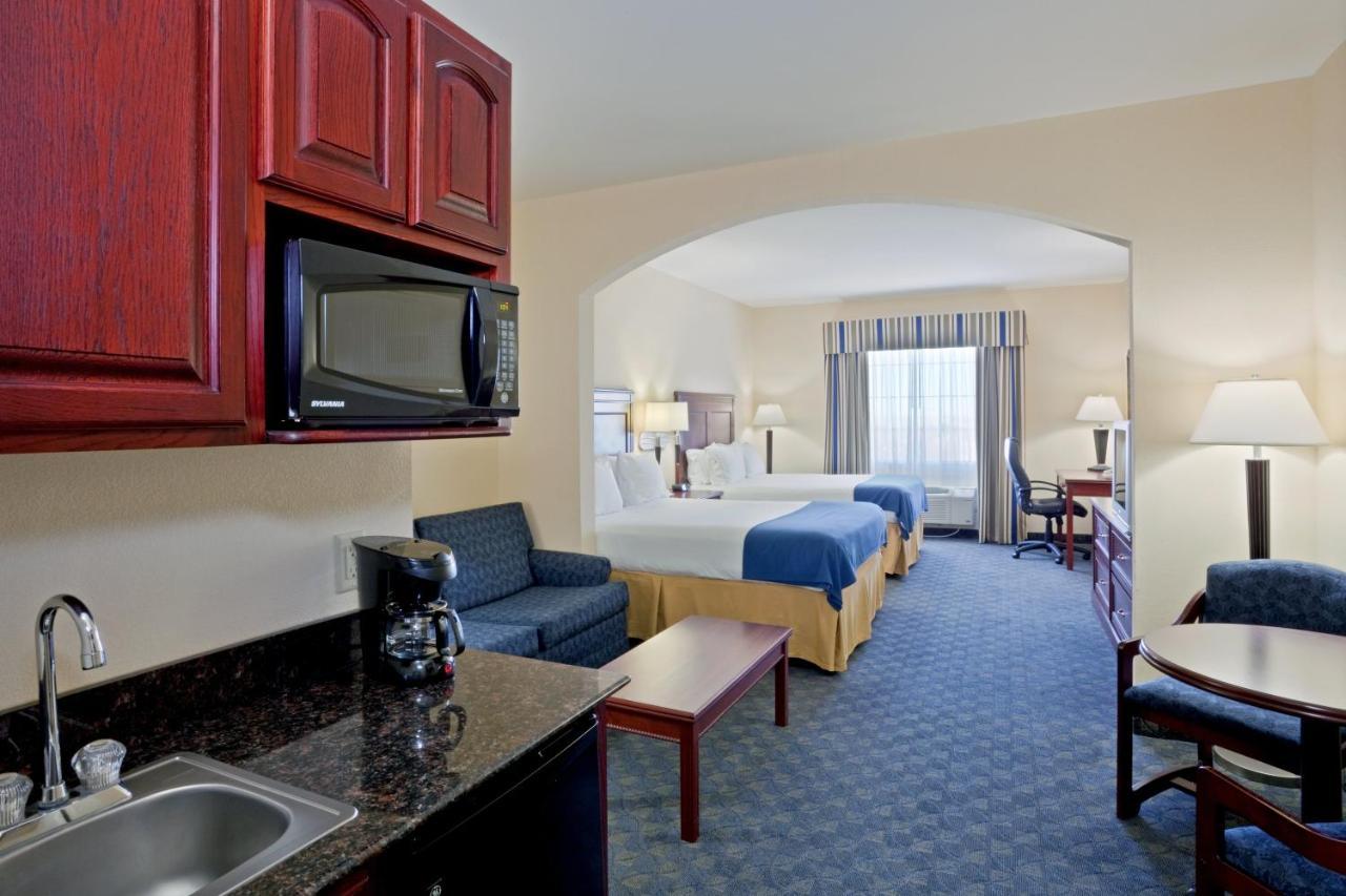 Holiday Inn Express Hotel & Suites Pampa By Ihg Oda fotoğraf