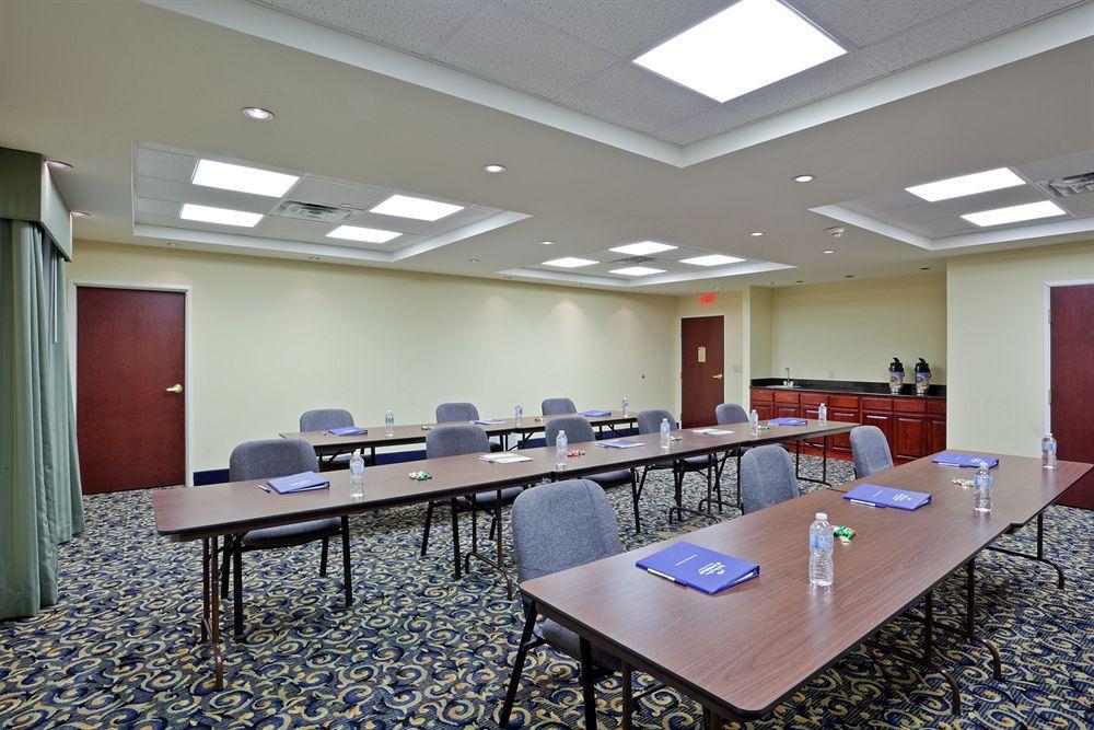 Holiday Inn Express Hotel & Suites Pampa By Ihg Konforlar fotoğraf