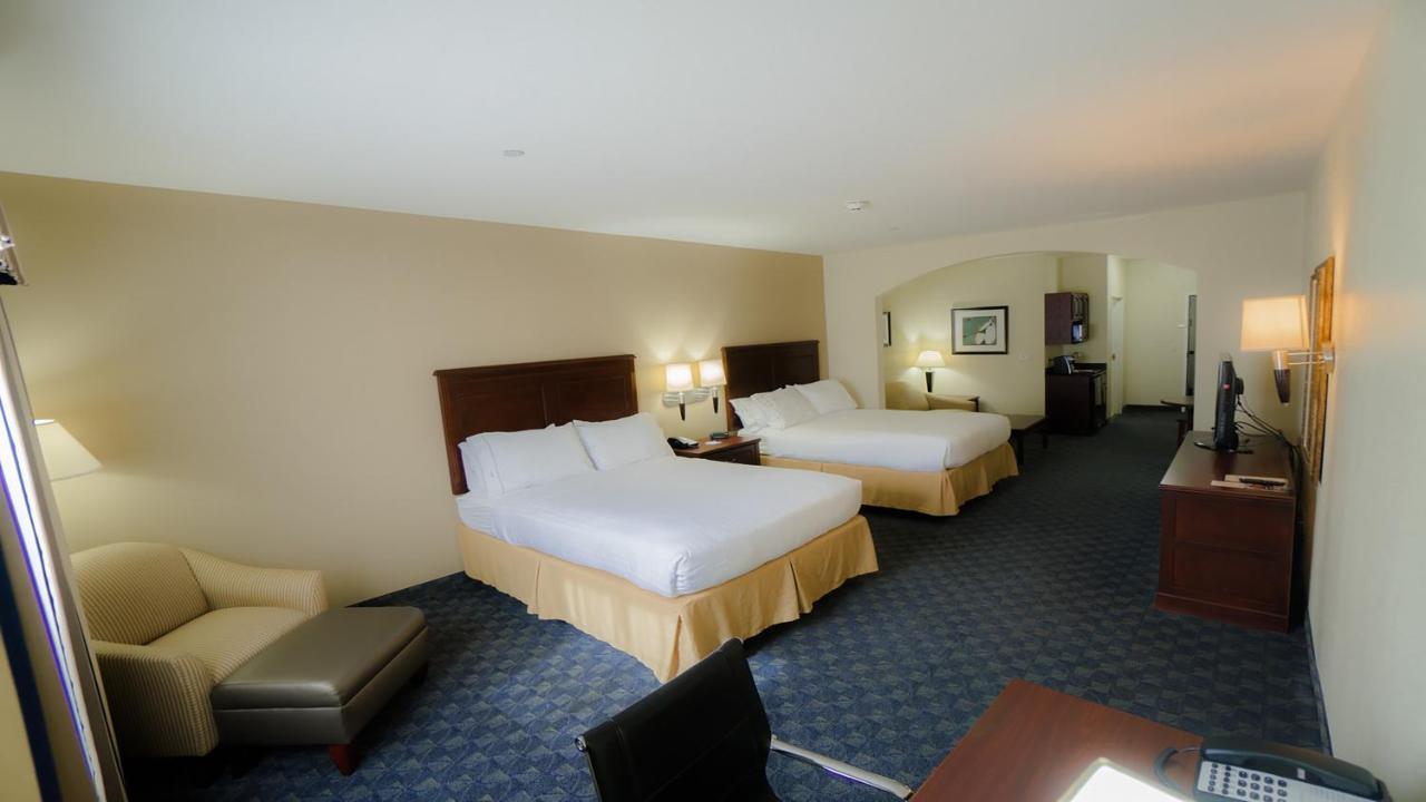 Holiday Inn Express Hotel & Suites Pampa By Ihg Dış mekan fotoğraf