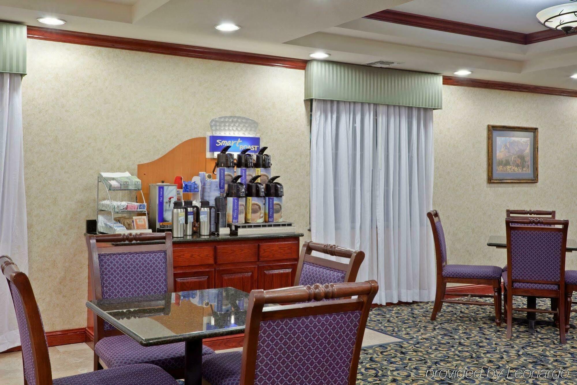 Holiday Inn Express Hotel & Suites Pampa, An Ihg Hotel Restoran fotoğraf