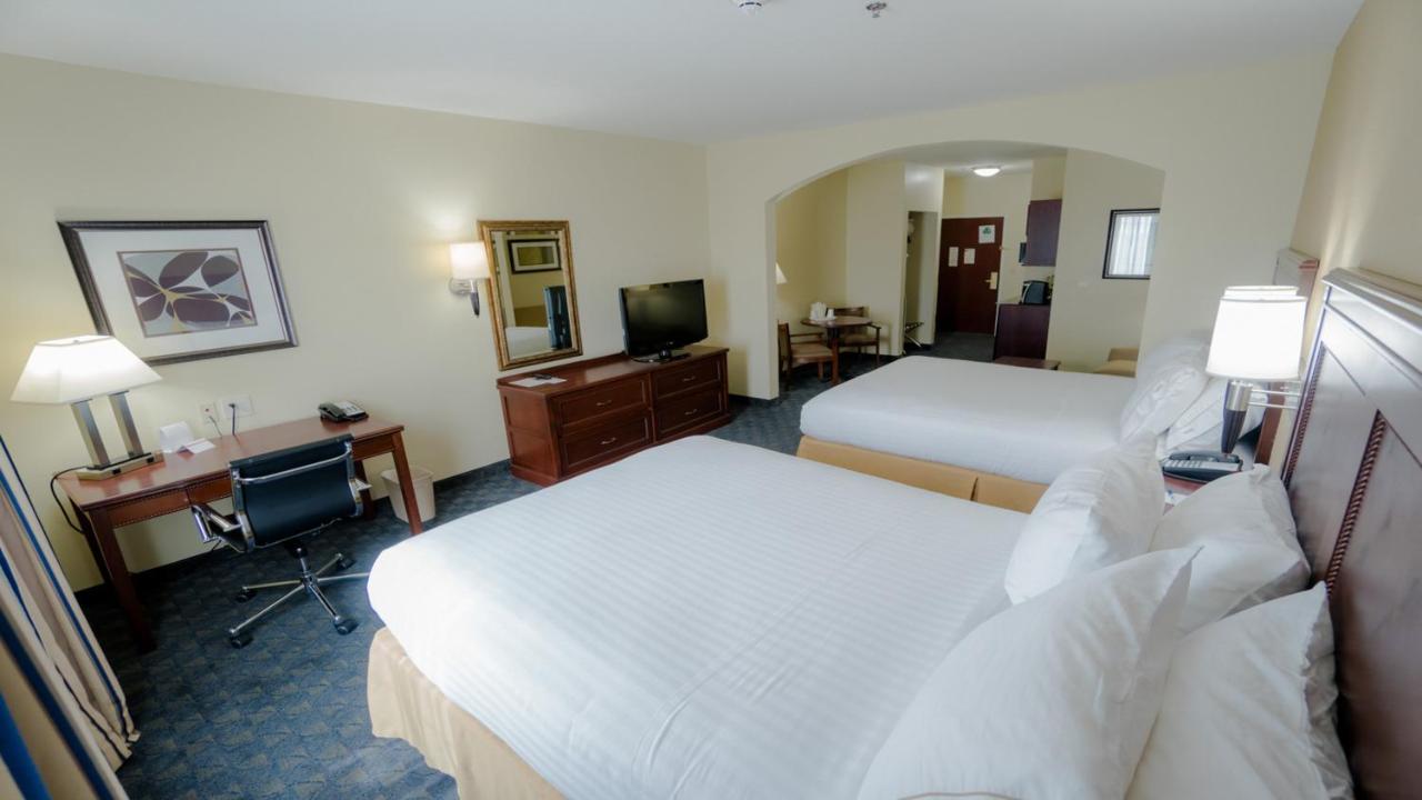 Holiday Inn Express Hotel & Suites Pampa By Ihg Dış mekan fotoğraf