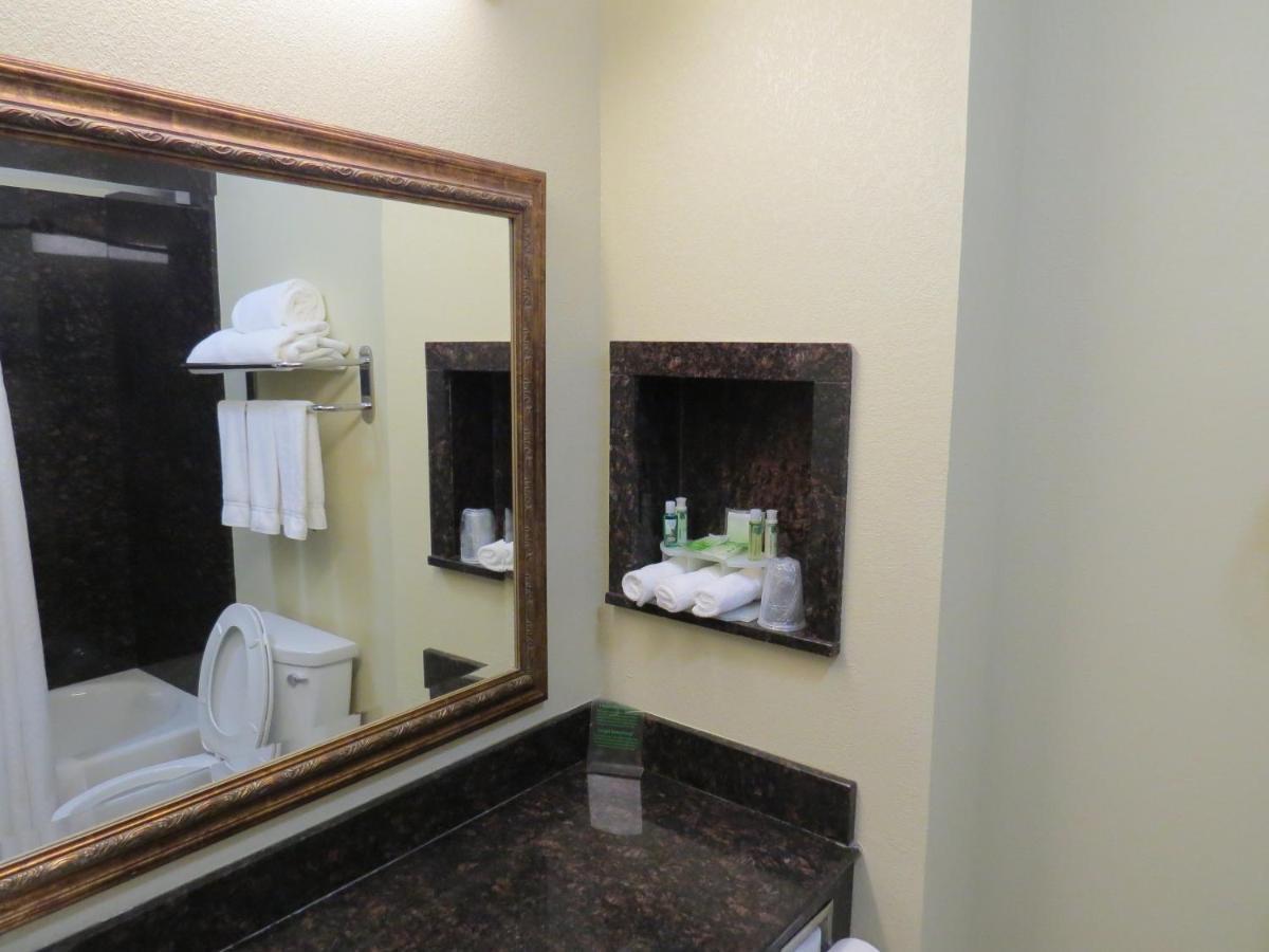 Holiday Inn Express Hotel & Suites Pampa By Ihg Dış mekan fotoğraf